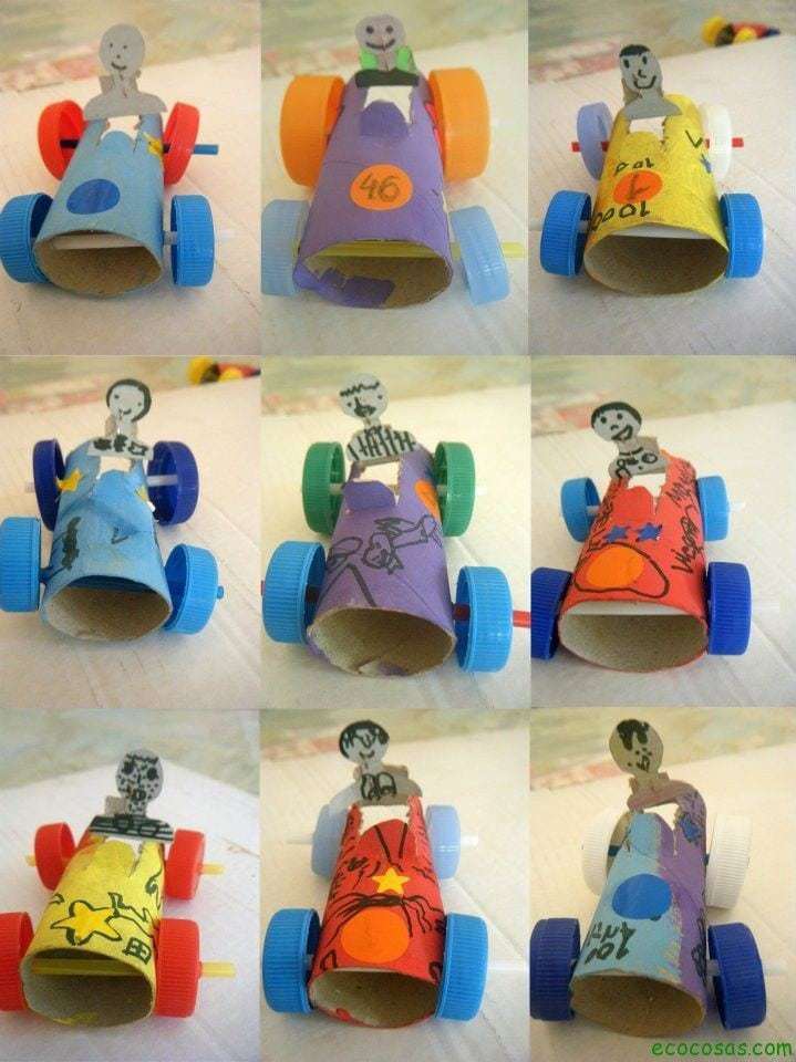 Carrinhos de rolo de papel higienico e tampa de garrafa 10 juguetes hechos con materiales reciclados 