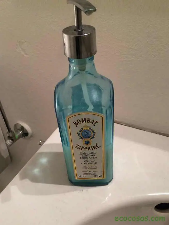 Manualidades con botellas de vidrio o cristal 4 Manualidades con botellas de vidrio o cristal 1