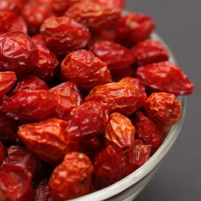 Escaramujo. Propiedades de esta enorme fuente de vitamina C 3 infusion de escaramujo